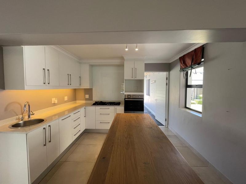 To Let 2 Bedroom Property for Rent in Keurbooms Western Cape